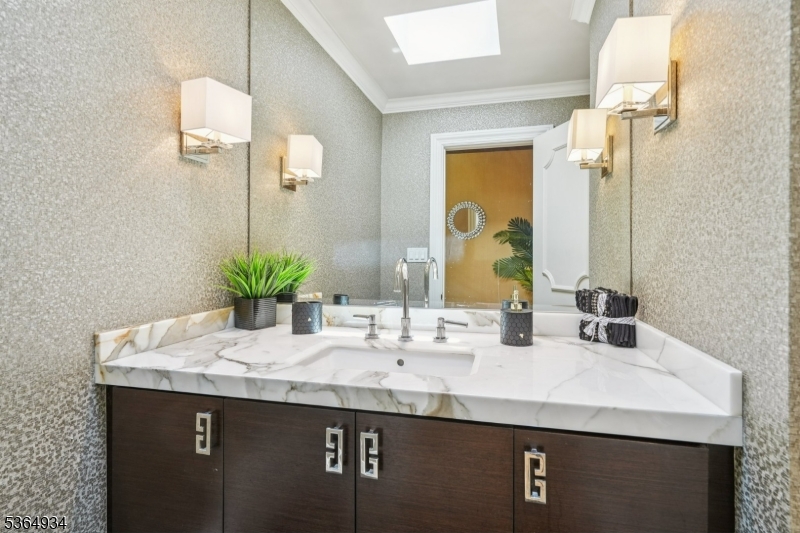 Short Hills , Deerfield - Residential