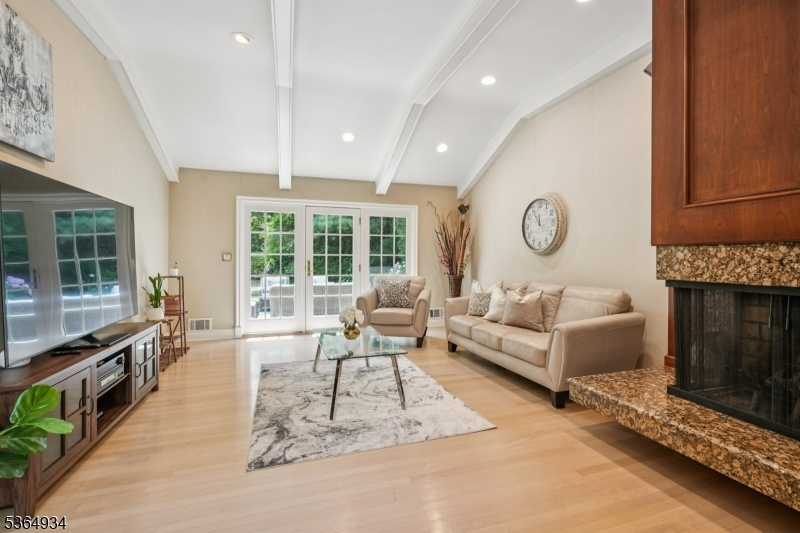 Short Hills , Deerfield - Residential