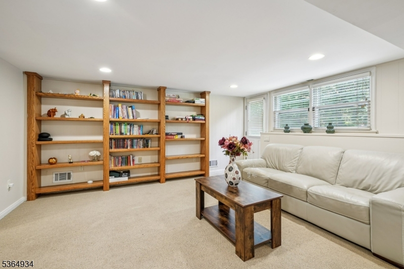 Short Hills , Deerfield - Residential