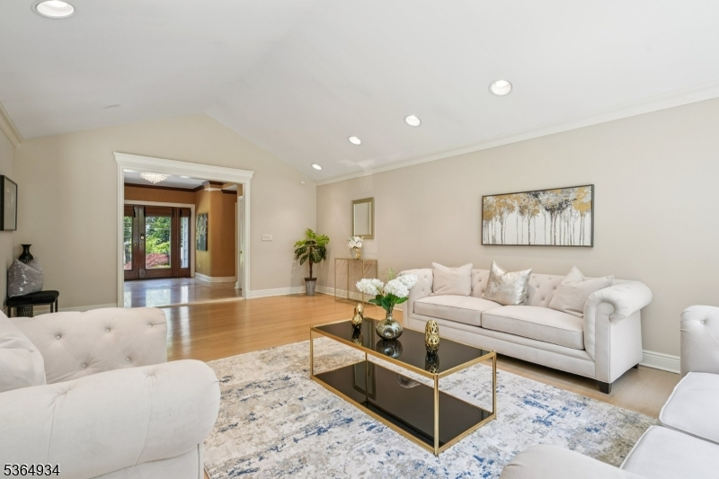 Short Hills , Deerfield - Residential