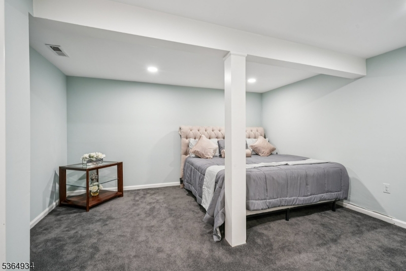 Short Hills , Deerfield - Residential