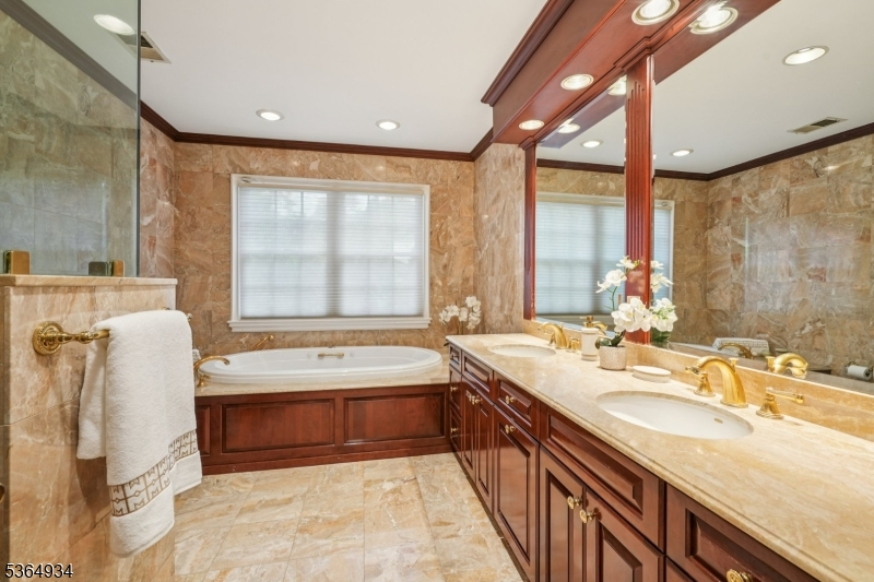 Short Hills , Deerfield - Residential