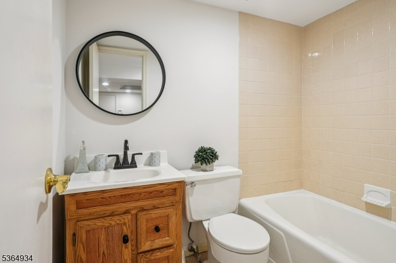 Short Hills , Deerfield - Residential