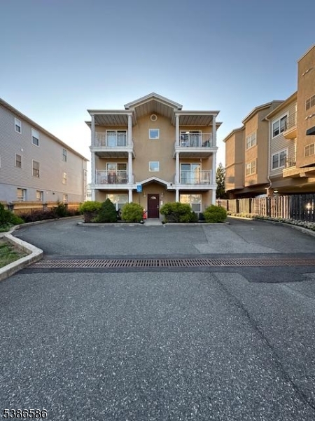 Route 1&9 - Residential