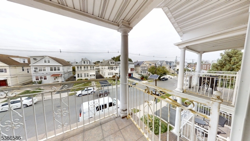 Route 1&9 - Residential