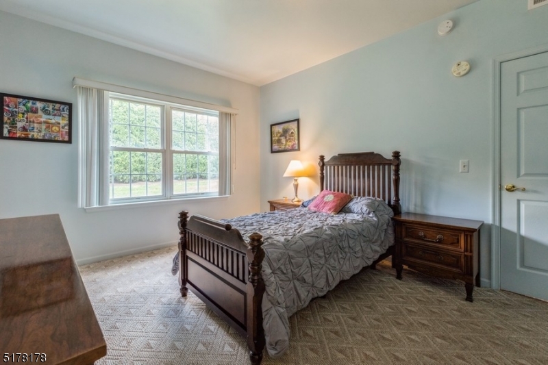 Lakeview Path - Residential