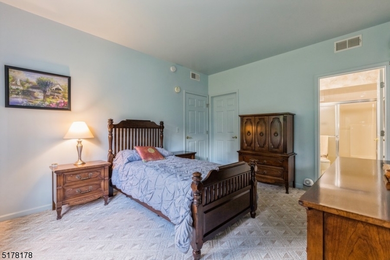 Lakeview Path - Residential