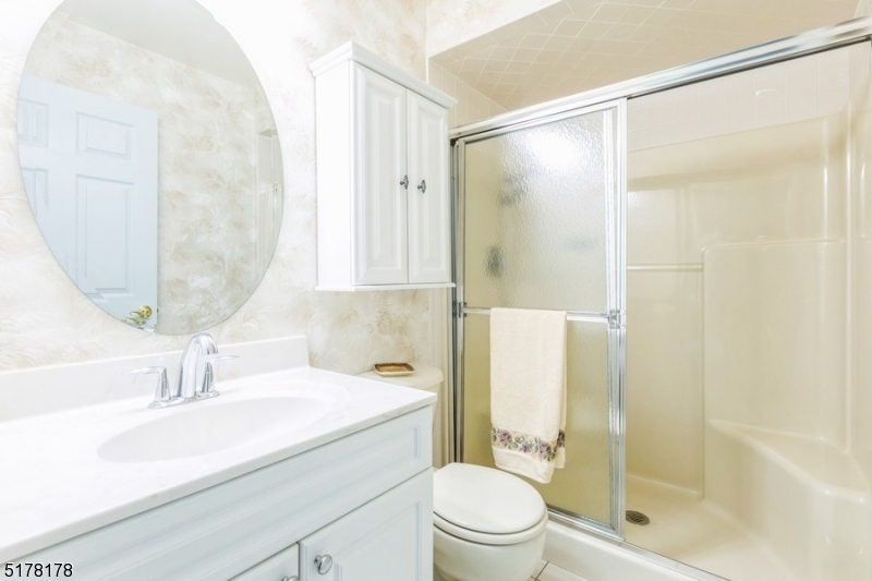 Lakeview Path - Residential