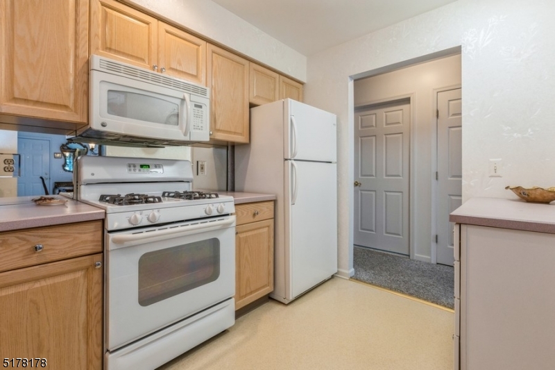 Lakeview Path - Residential