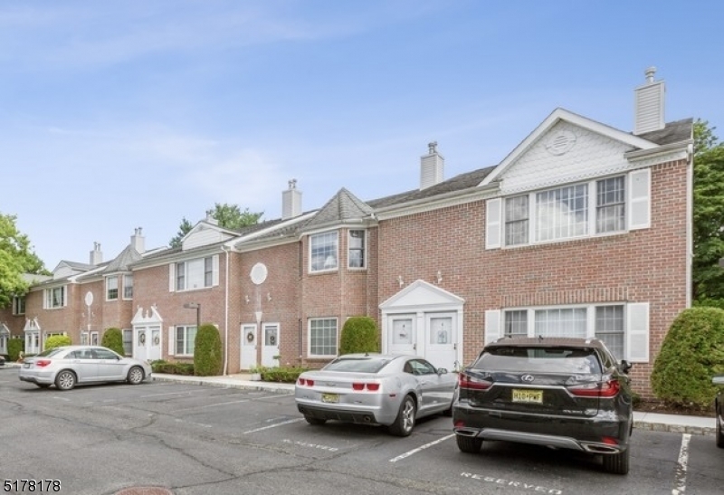 Lakeview Path - Residential