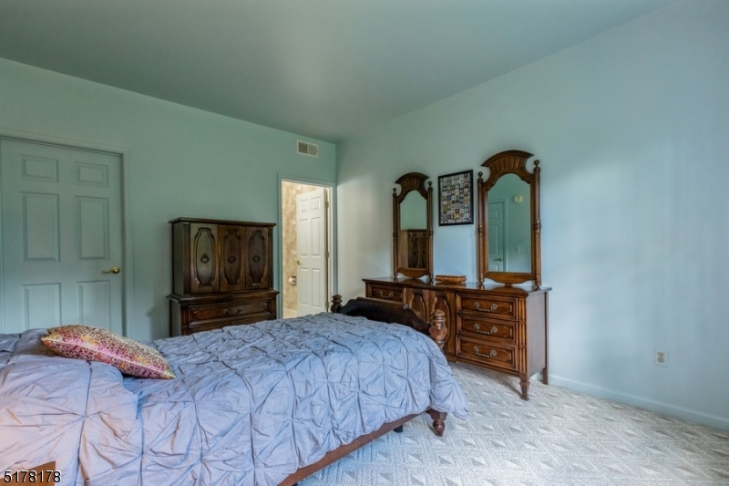 Lakeview Path - Residential