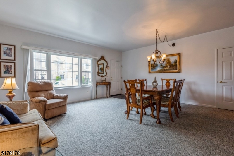 Lakeview Path - Residential