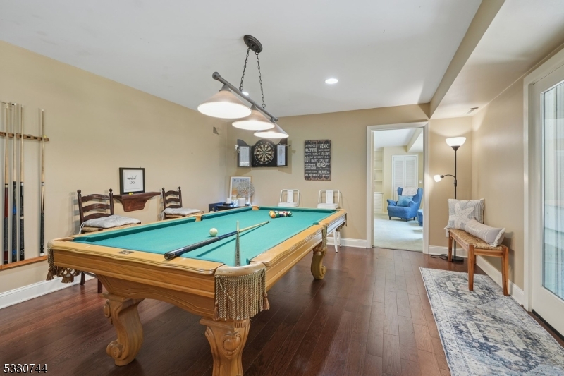 Oak Knoll - Residential