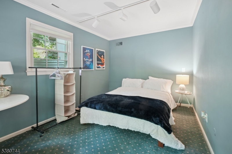 Oak Knoll - Residential