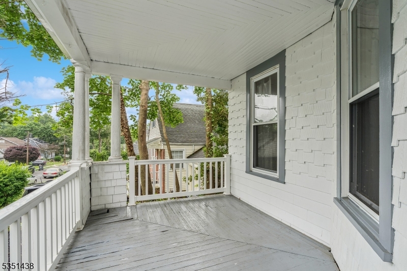 Englewood City, New Jersey 07631, United States, 5 Bedrooms Bedrooms, ,3 BathroomsBathrooms,Residential,Pending,154188