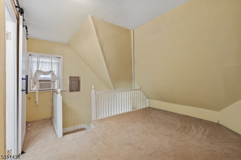 Englewood City, New Jersey 07631, United States, 5 Bedrooms Bedrooms, ,3 BathroomsBathrooms,Residential,Pending,154188