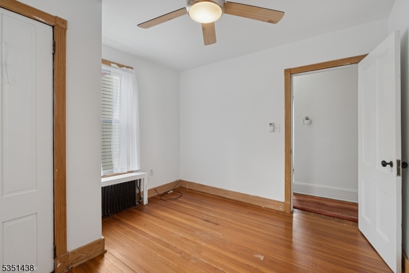 Englewood City, New Jersey 07631, United States, 5 Bedrooms Bedrooms, ,3 BathroomsBathrooms,Residential,Pending,154188