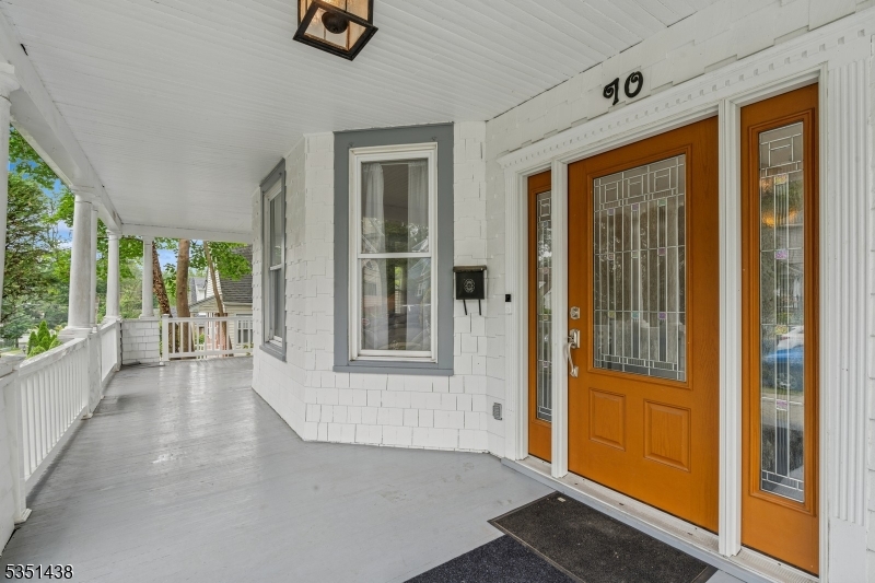 Englewood City, New Jersey 07631, United States, 5 Bedrooms Bedrooms, ,3 BathroomsBathrooms,Residential,Pending,154188