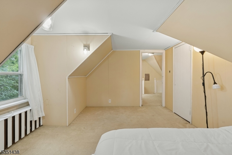 Englewood City, New Jersey 07631, United States, 5 Bedrooms Bedrooms, ,3 BathroomsBathrooms,Residential,Pending,154188