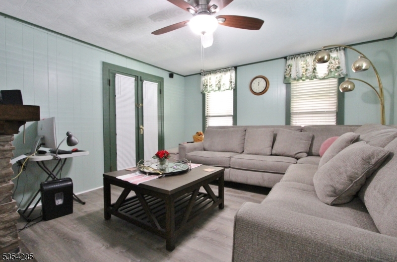 Plainfield City, New Jersey 07060, United States, 2 Bedrooms Bedrooms, ,2 BathroomsBathrooms,Residential,Active,120350