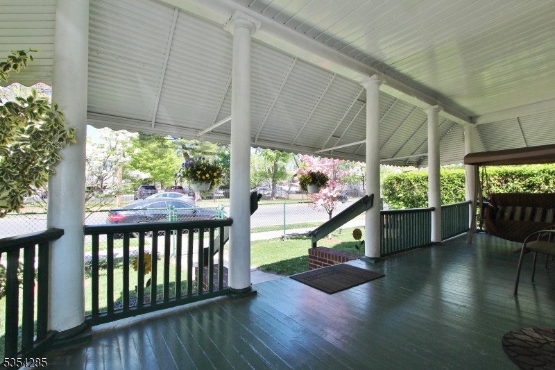 Plainfield City, New Jersey 07060, United States, 2 Bedrooms Bedrooms, ,2 BathroomsBathrooms,Residential,Active,120350