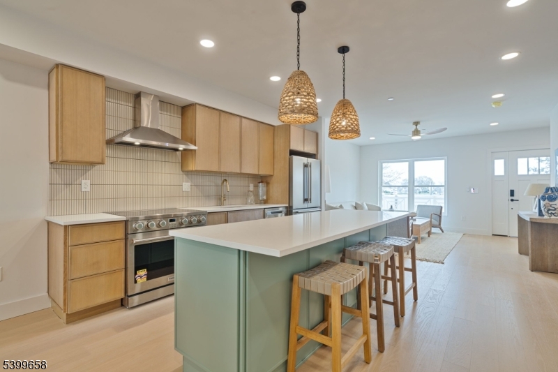 Avon Lakeview Townhomes - Residential