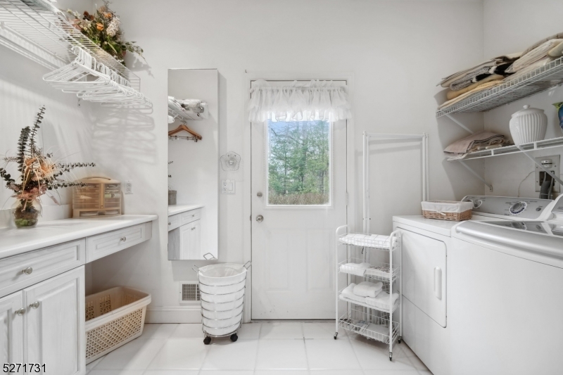 Riker Hill - Residential