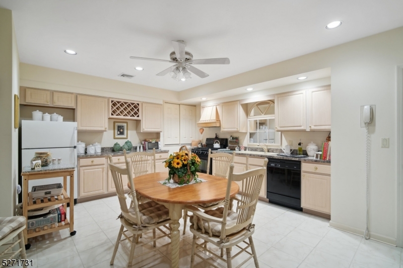 Riker Hill - Residential