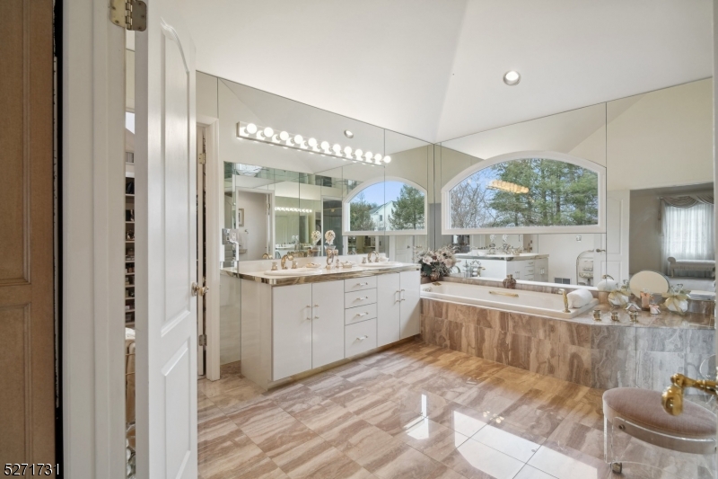 Riker Hill - Residential