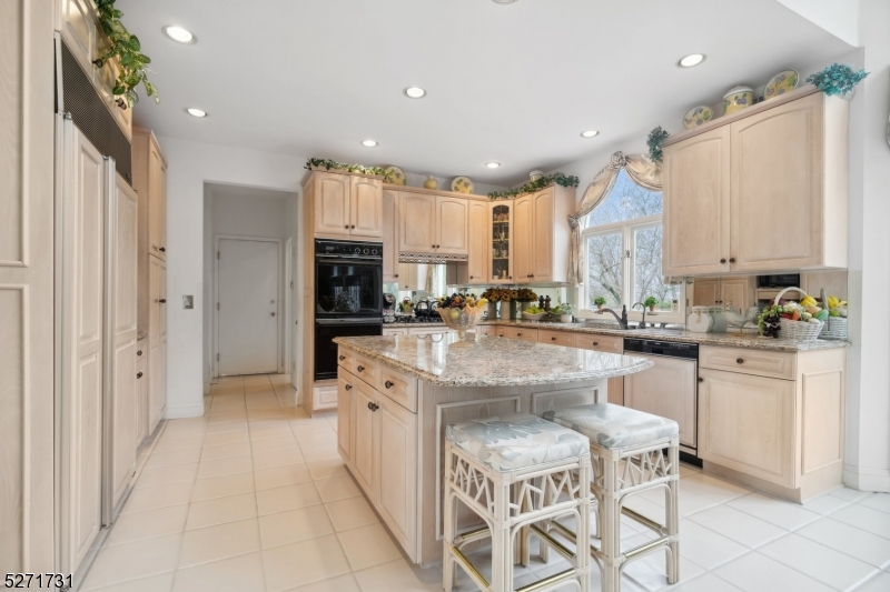 Riker Hill - Residential