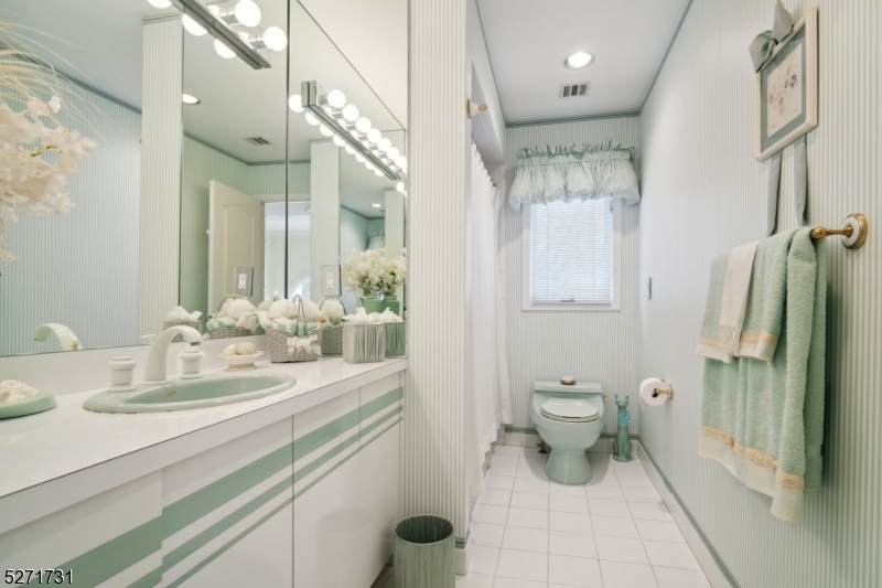 Riker Hill - Residential