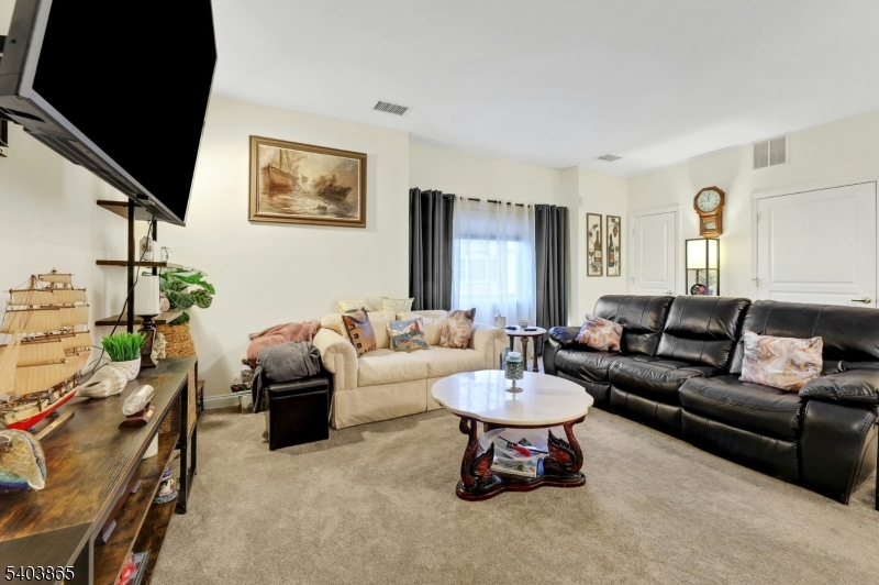 Saw Mill Commons - Residential