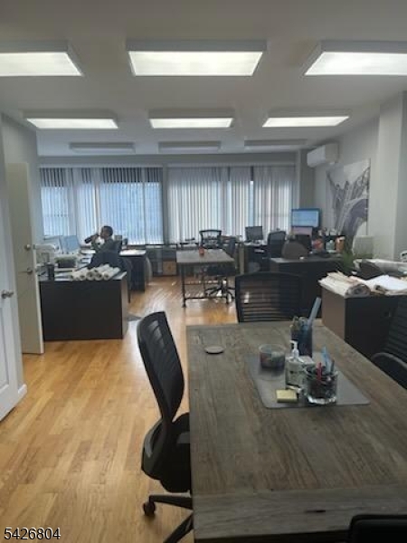 Roseville - Commercial Sale