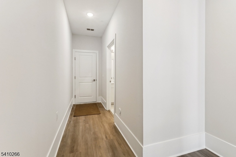 THE HILLS AT WARREN - Residential Lease