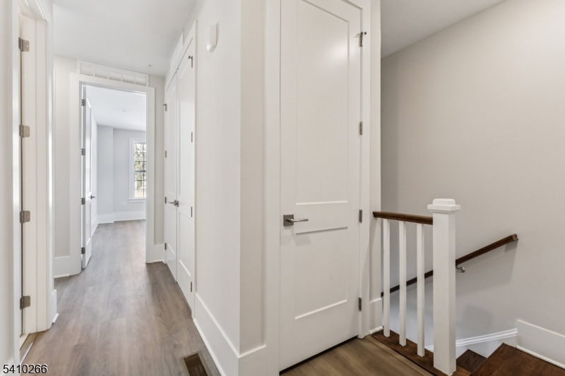 THE HILLS AT WARREN - Residential Lease