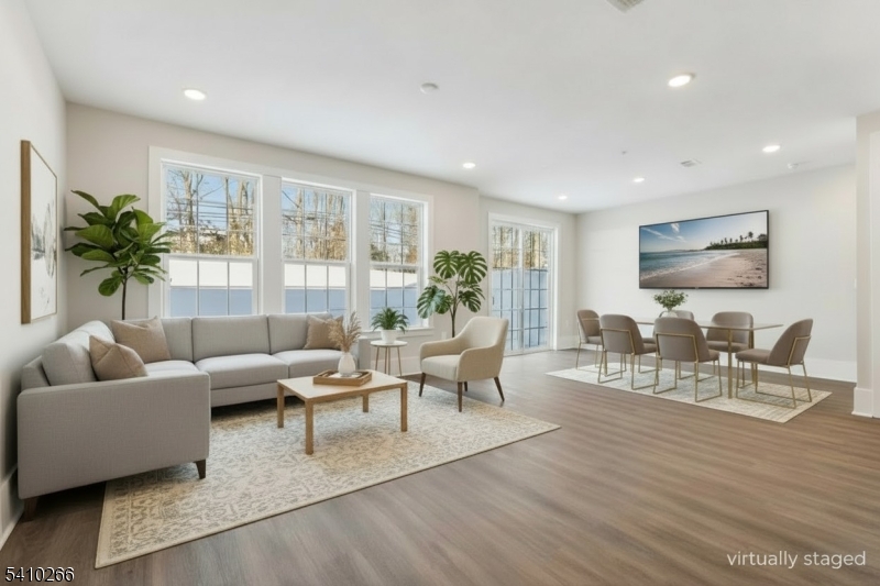 THE HILLS AT WARREN - Residential Lease