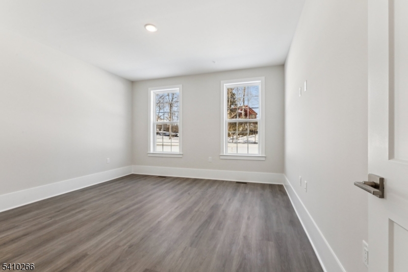 THE HILLS AT WARREN - Residential Lease