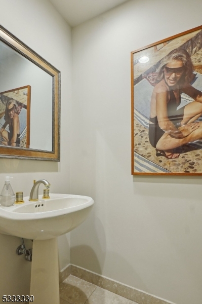 The Top Condo - Residential