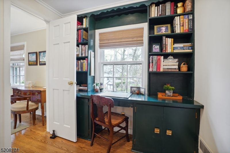 OLD SHORT HILLS / GLENWOOD - Residential