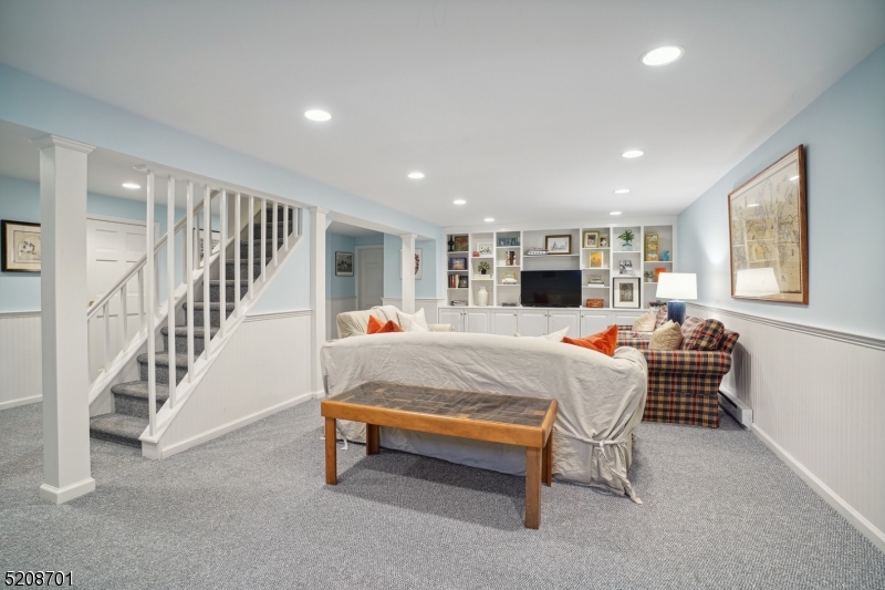 OLD SHORT HILLS / GLENWOOD - Residential