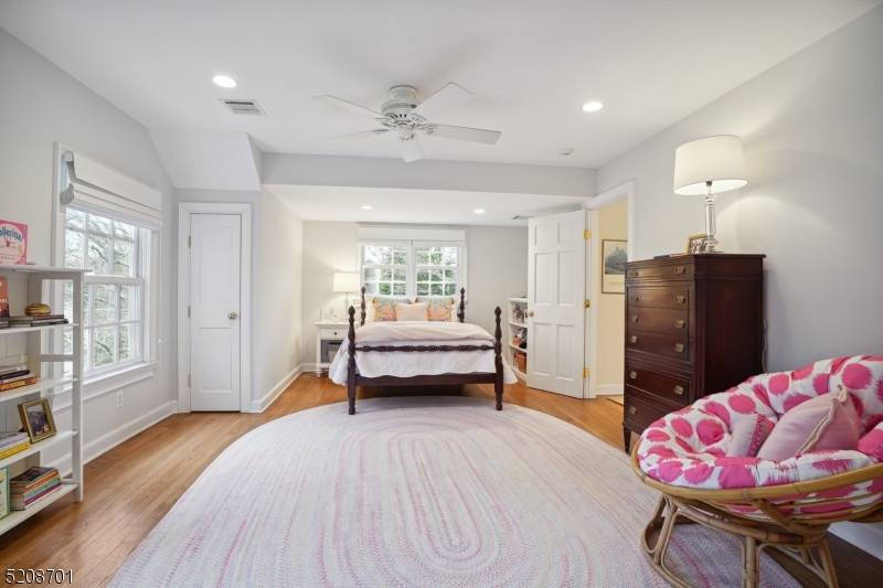 OLD SHORT HILLS / GLENWOOD - Residential