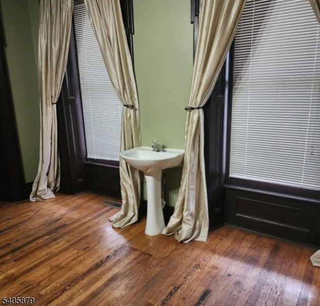 Down Town - Residential Income