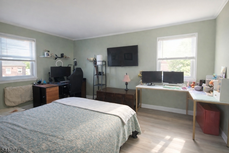 Mountainview Manor - Residential