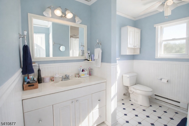 Mountainview Manor - Residential