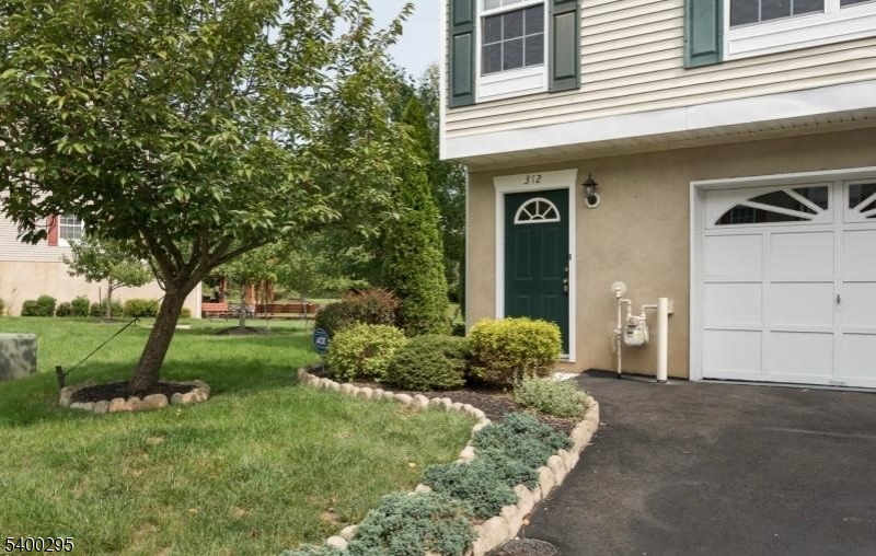 Victorian Square - Residential