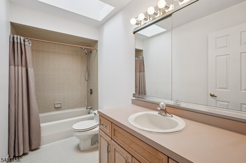 Wedgewood Knolls - Residential