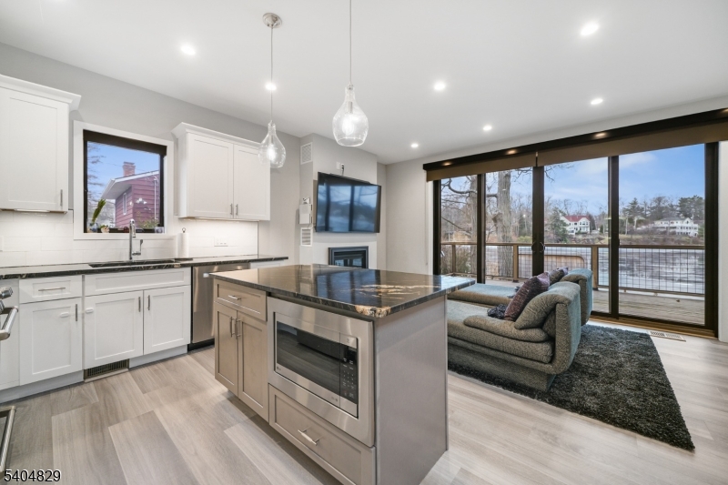 Upper Greenwood Lake - Residential