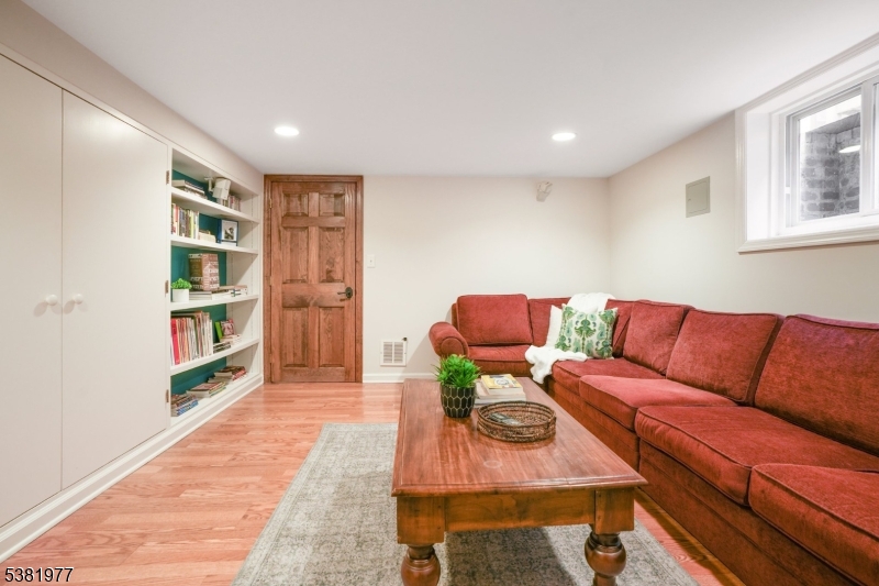 SUMMIT - Residential