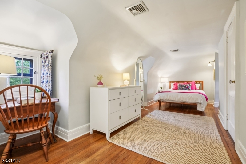 SUMMIT - Residential