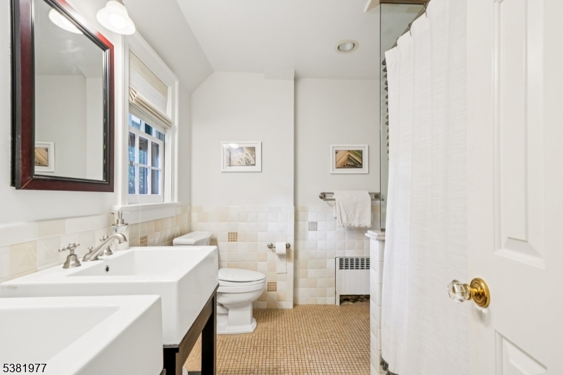 SUMMIT - Residential